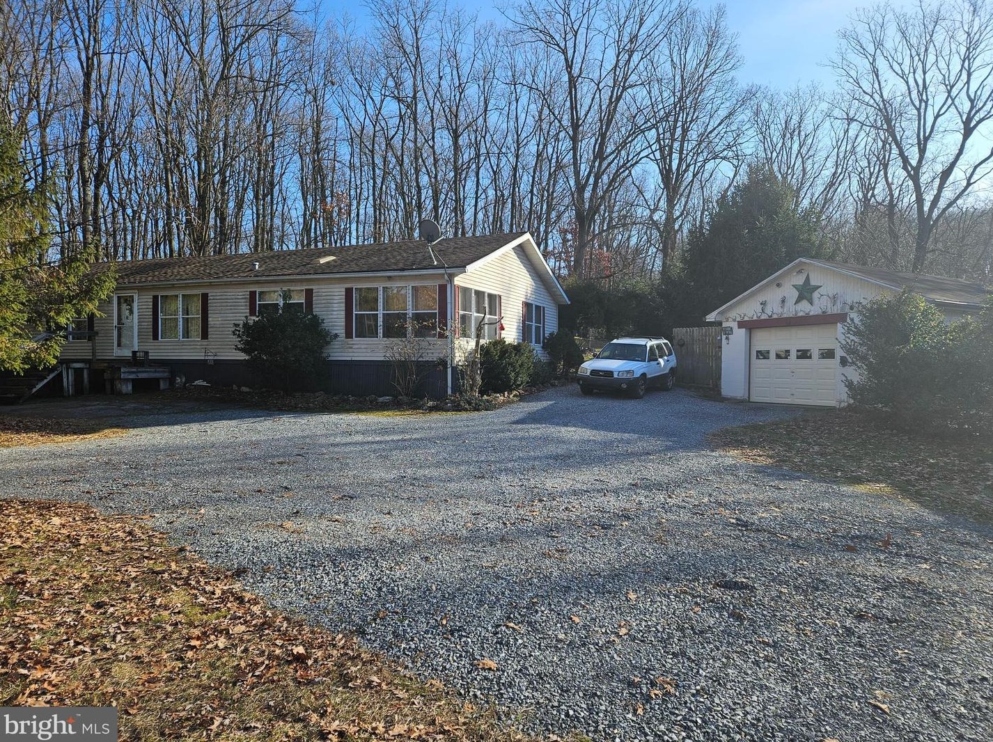 925 Laurel Ridge Rd, Swartzville, PA 17569