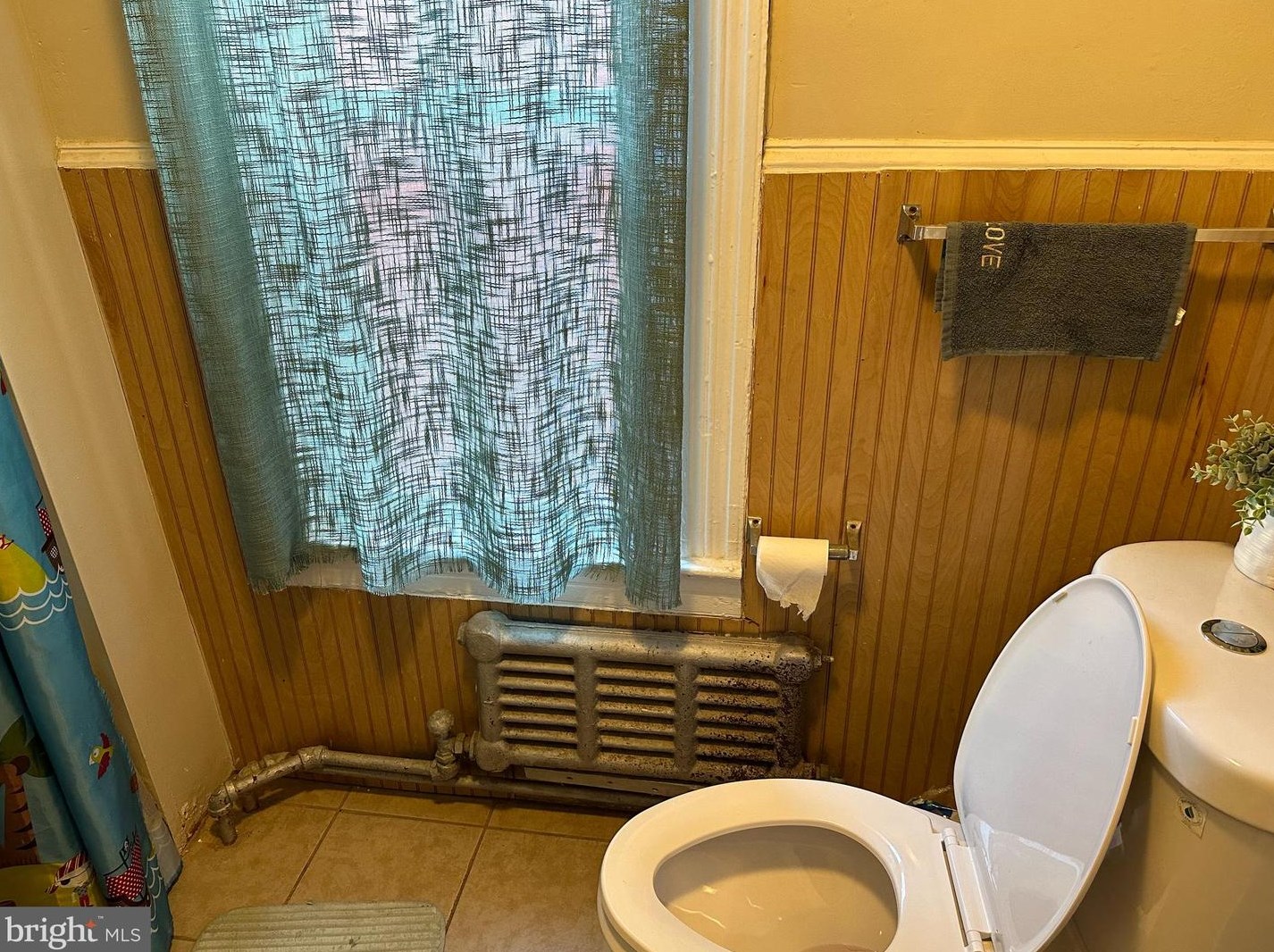 557 Juniata St, Lancaster PA  17602-4320 exterior