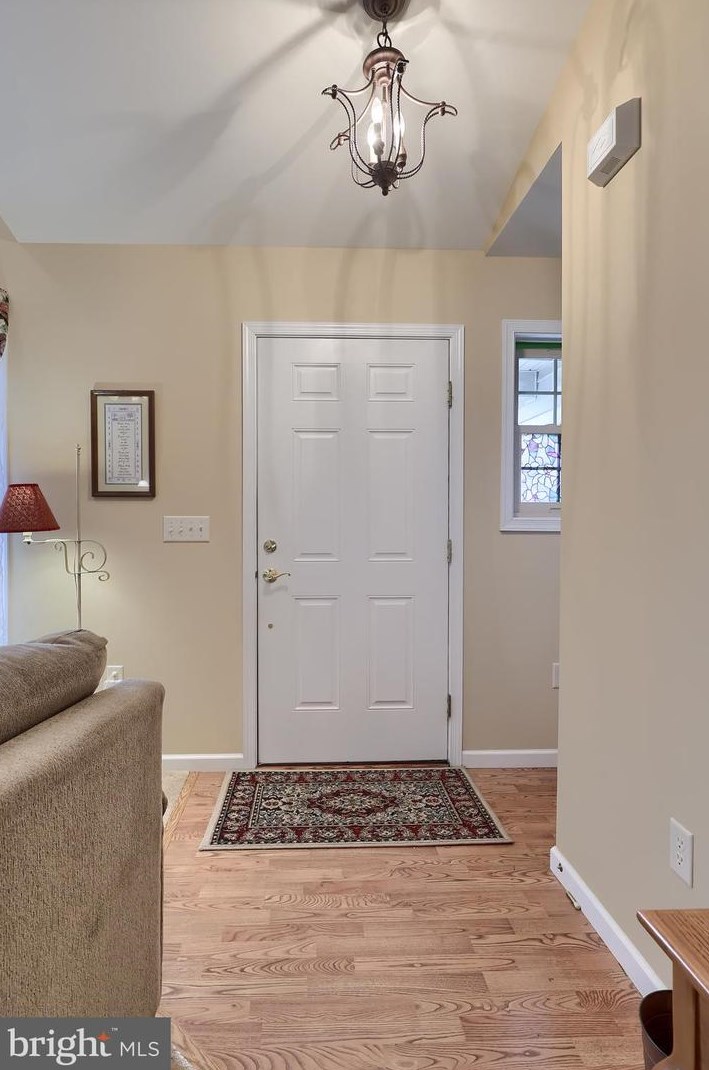 1079 Cambridge Dr, Old Line, PA 17545