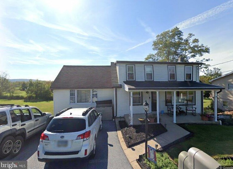 224 Park St, Schoeneck, PA 17578