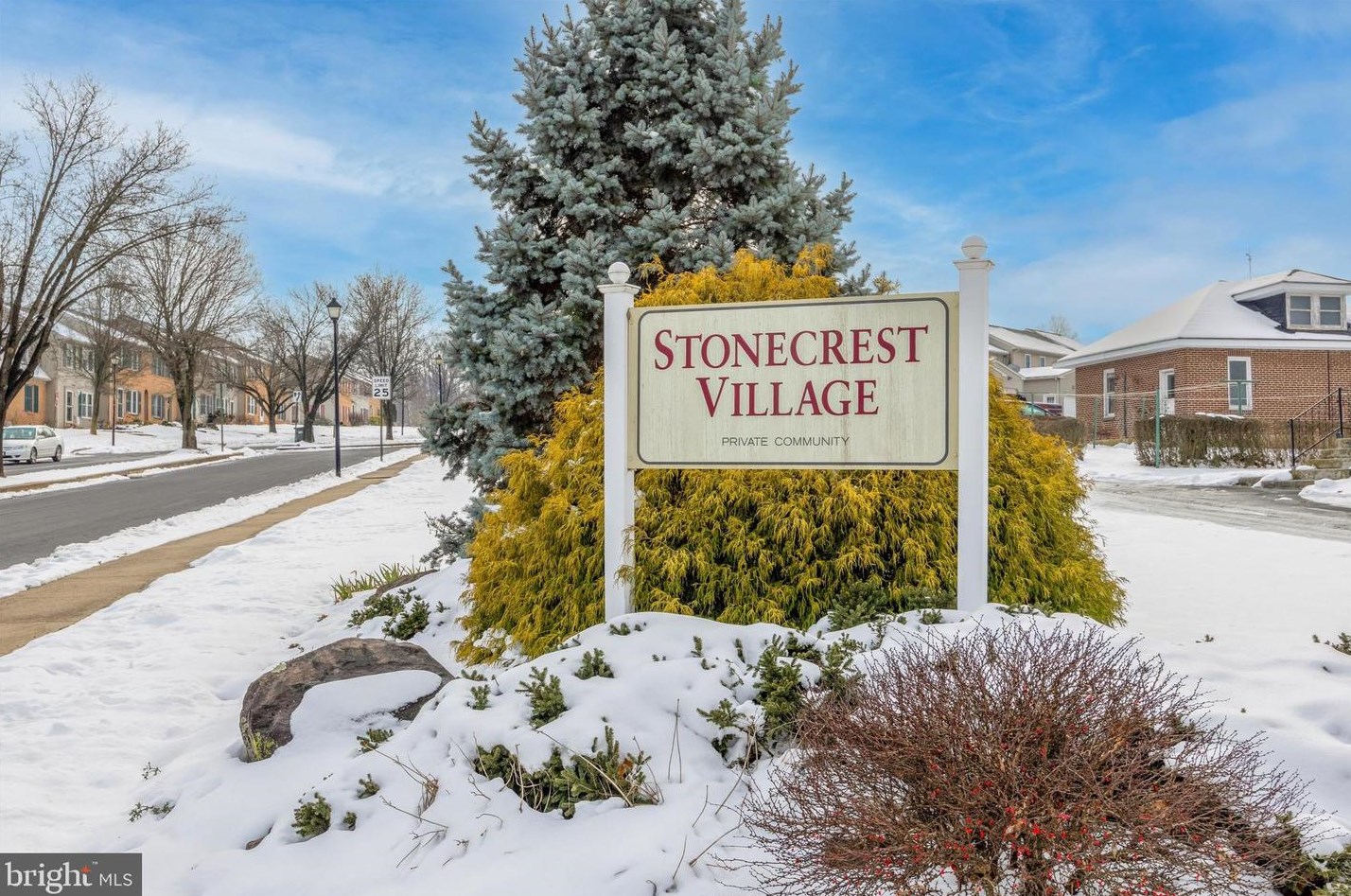106 Stonecrest Ct, Schoeneck, PA 17578