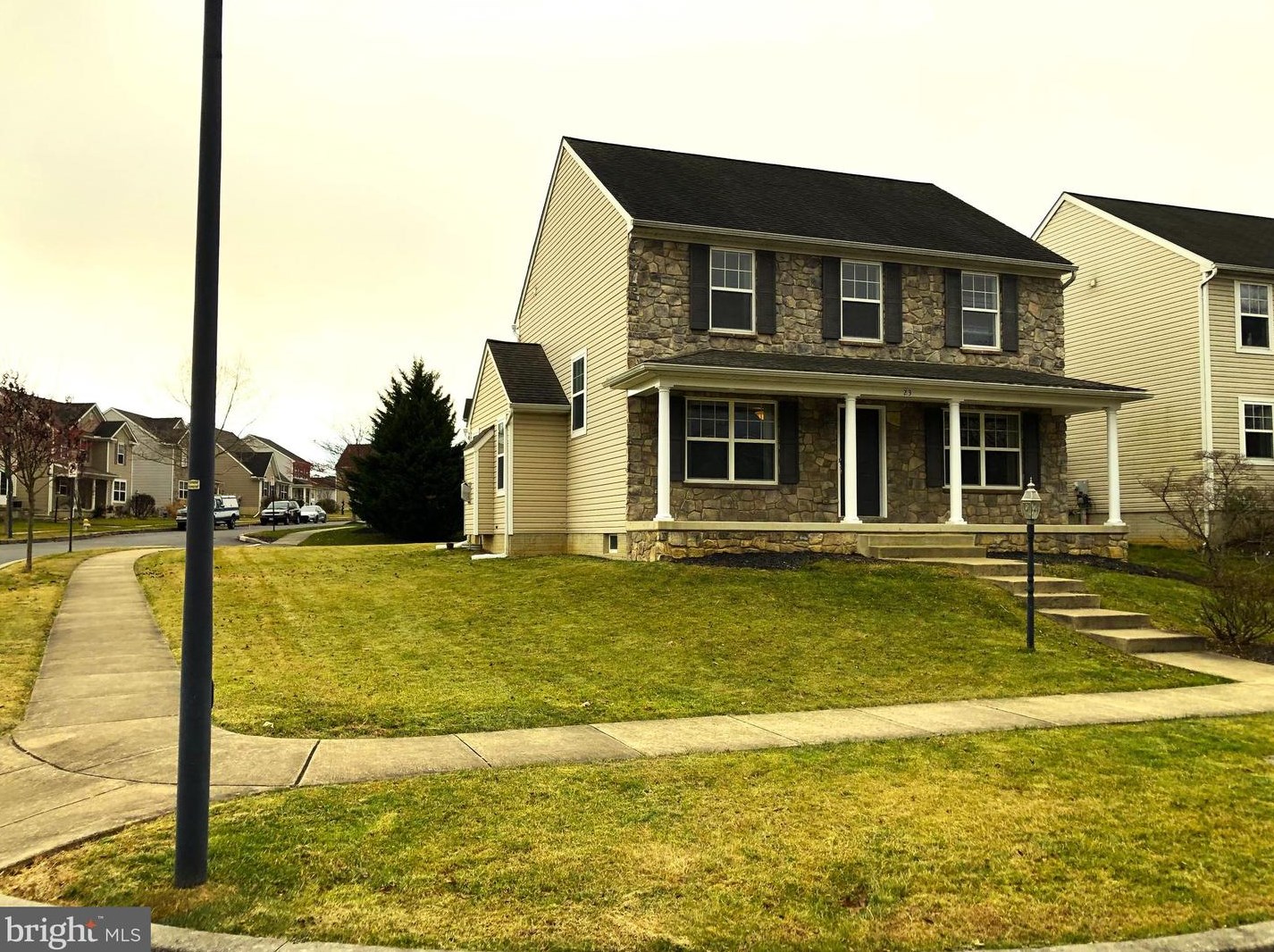 23 Honeysuckle Dr, Marietta, PA 17547