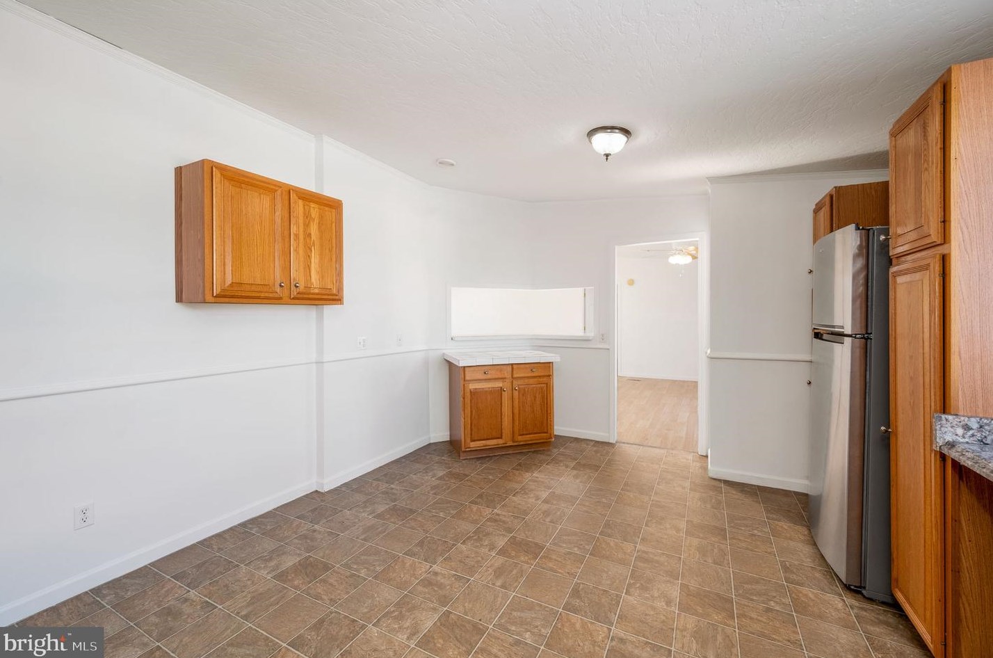211 Fawn Meadow Xing, Lancaster PA  17603-2193 exterior