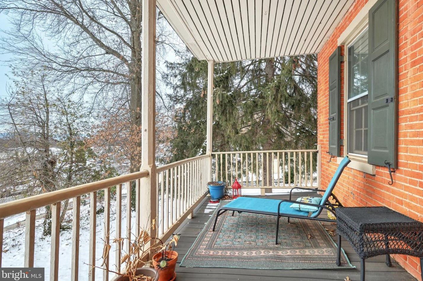 1151 Cloverton Dr, Kinderhook PA  17512-9405 exterior