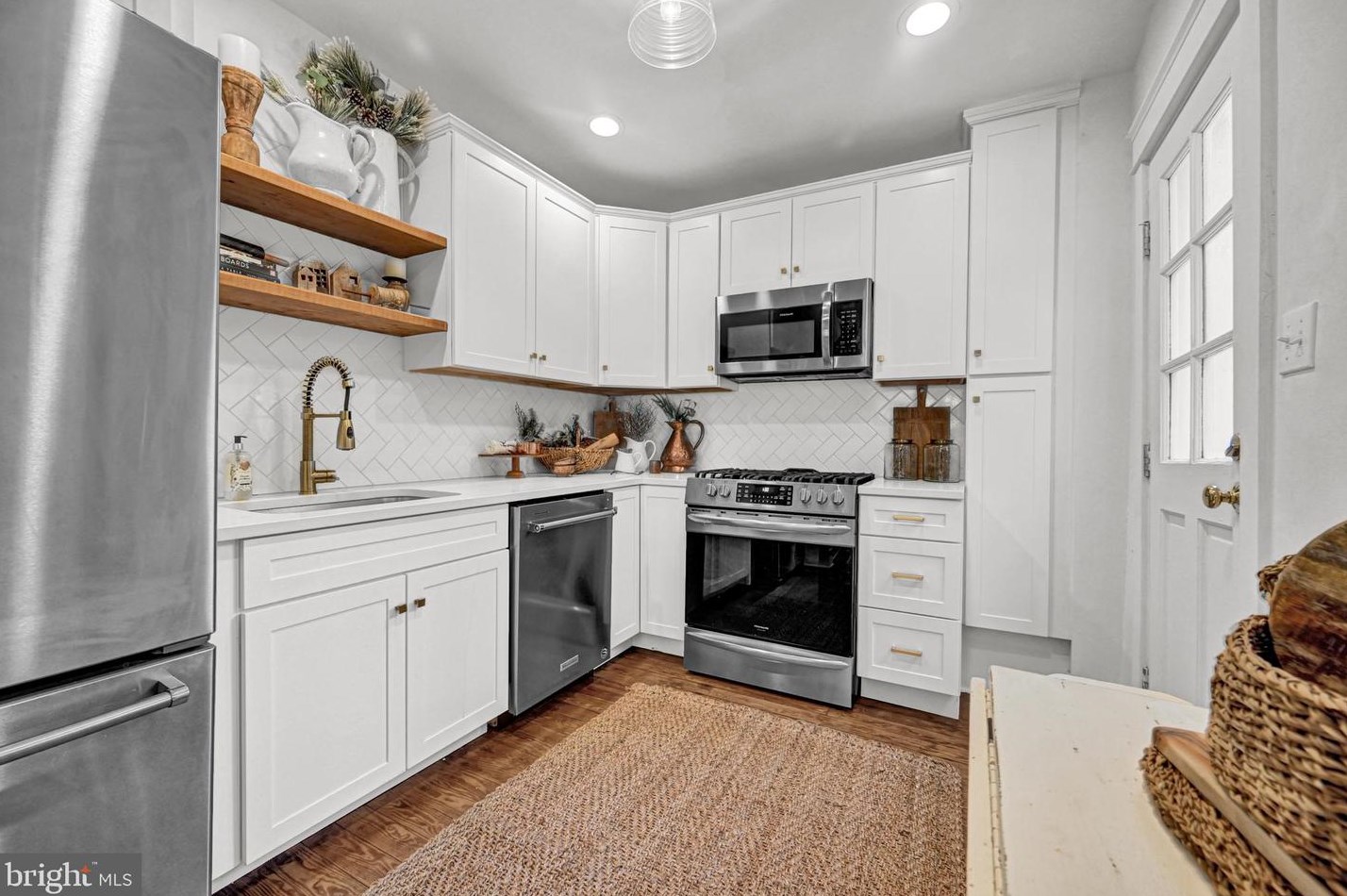 335 Grant St, Lancaster PA  17602-2906 exterior