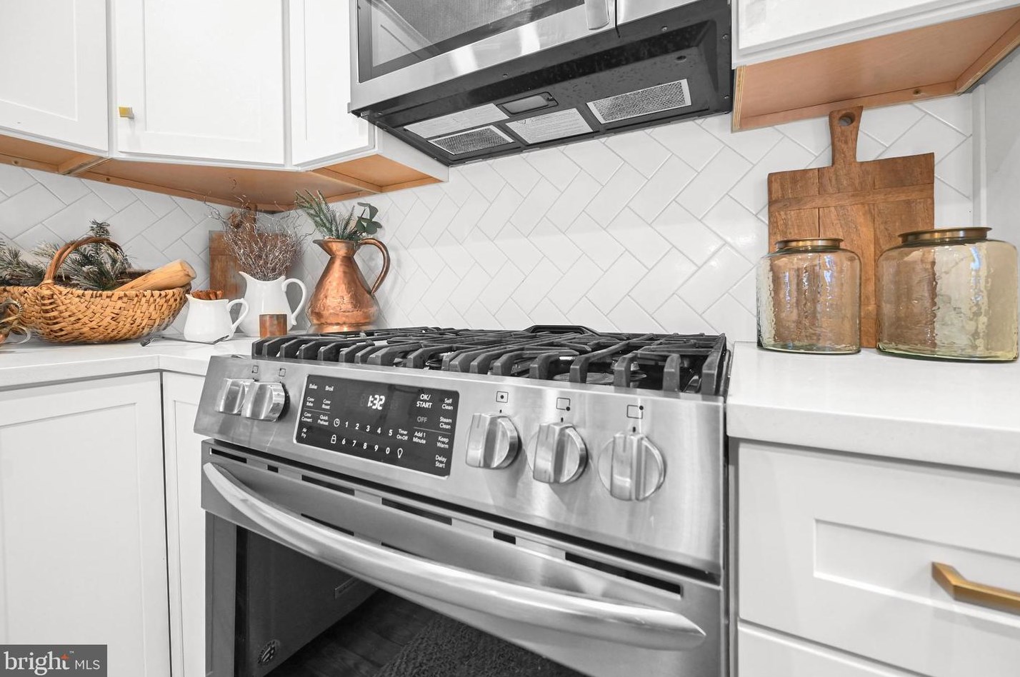 335 Grant St, Lancaster PA  17602-2906 exterior