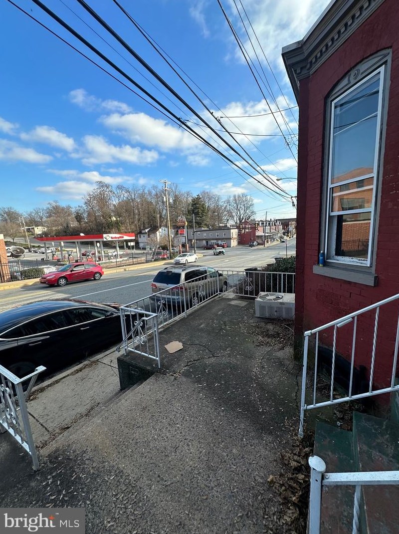 520 N 3rd St, Kinderhook, PA 17512