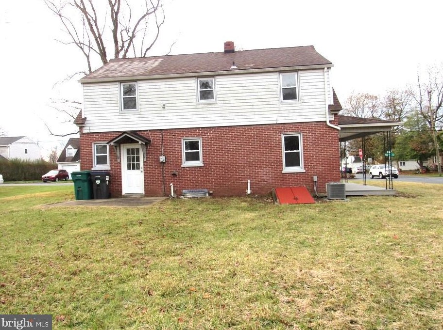 2069 Temple Ave, Lancaster, PA 17603