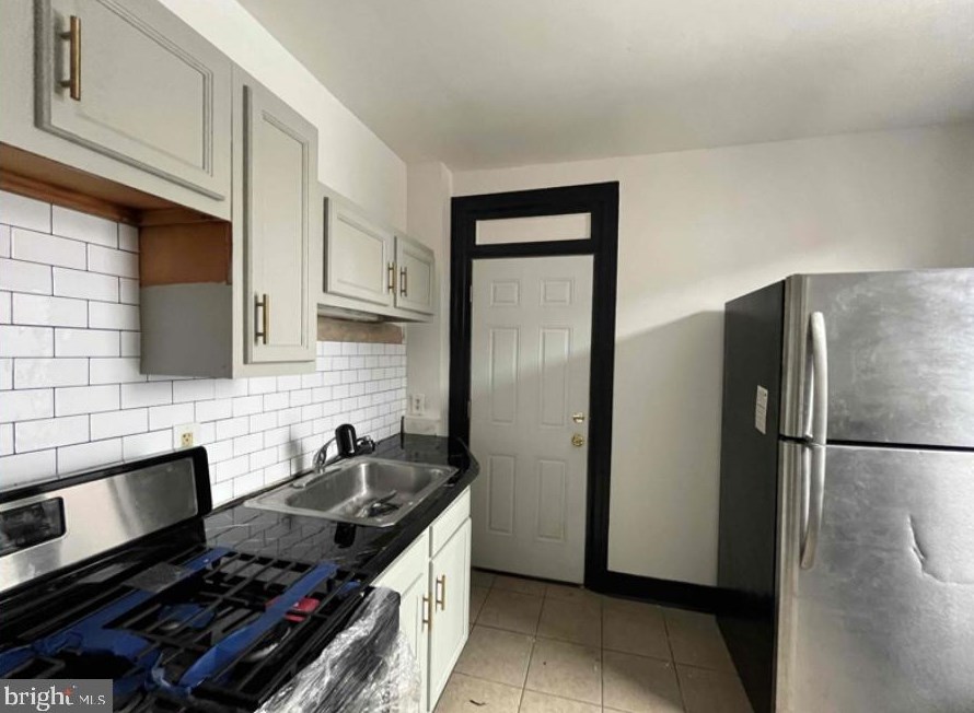 429 Vine St, Lancaster PA  17603-5241 exterior
