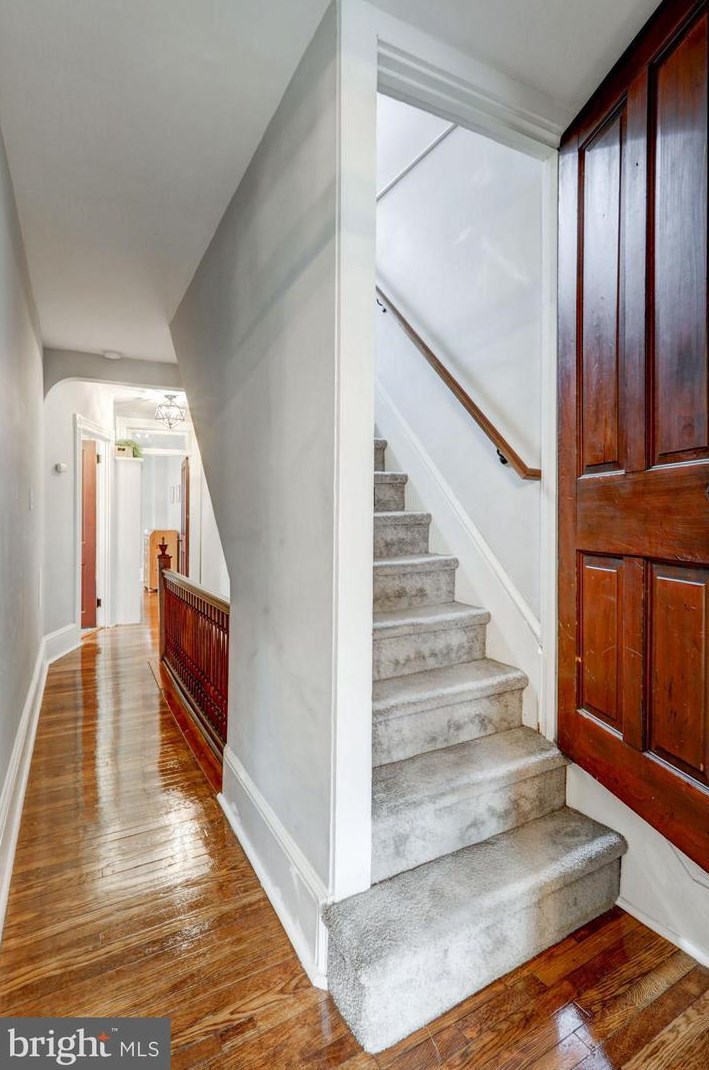 727 Plum St, Lancaster PA  17602-4327 exterior