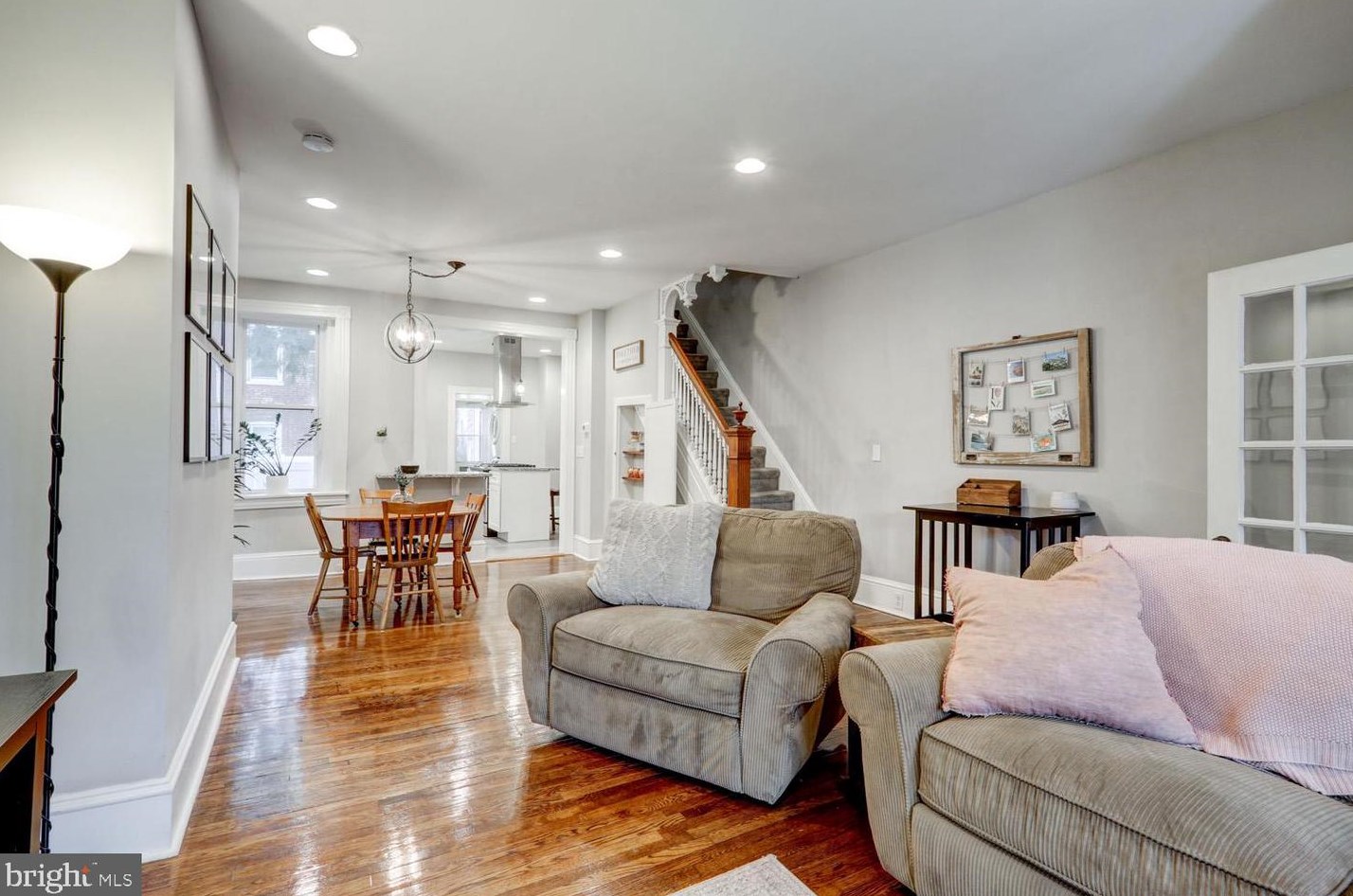 727 Plum St, Lancaster PA  17602-4327 exterior