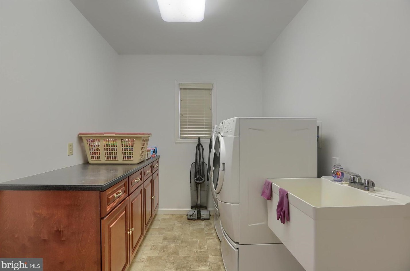 1533 Robert Rd, Lancaster PA  17601-5632 exterior