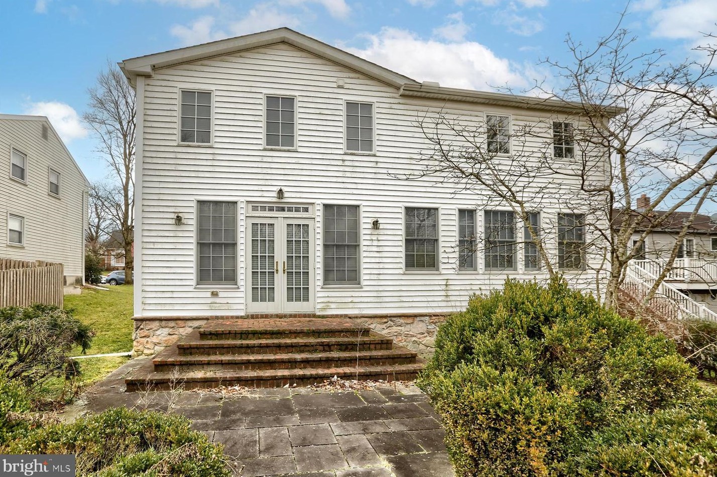 1533 Robert Rd, Lancaster PA  17601-5632 exterior