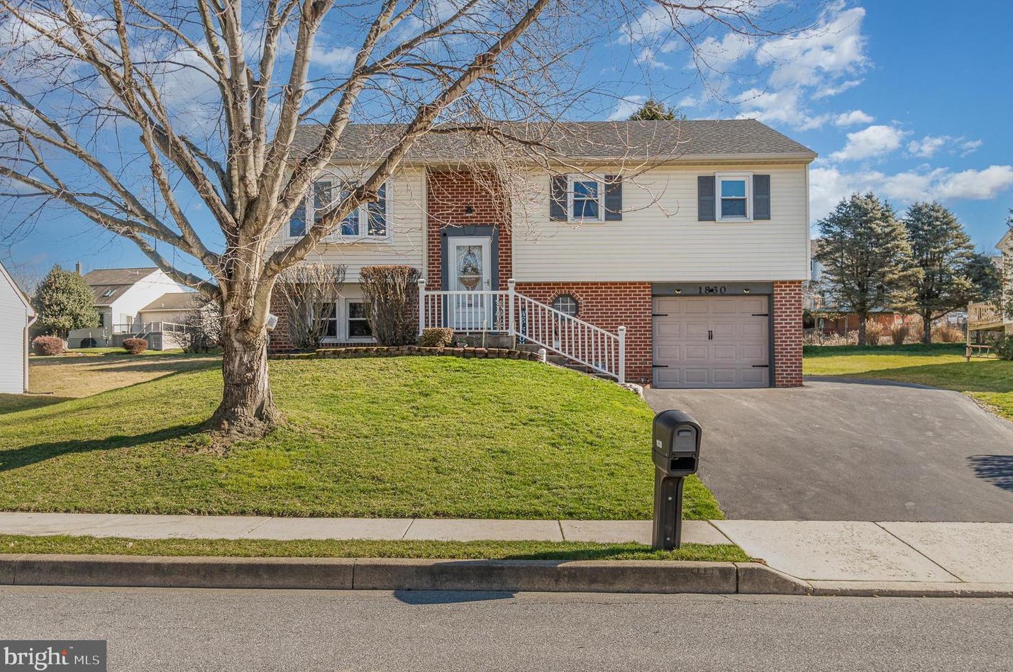 1830 Wilderness Rd, Lancaster, PA 17603