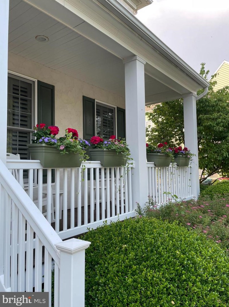 1420 Banner Dr, Lancaster PA  17601-4580 exterior