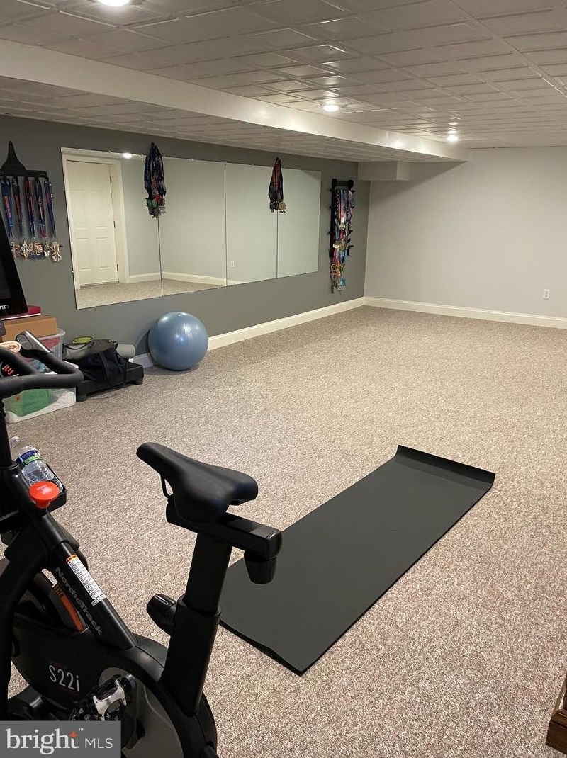 1420 Banner Dr, Lancaster PA  17601-4580 exterior