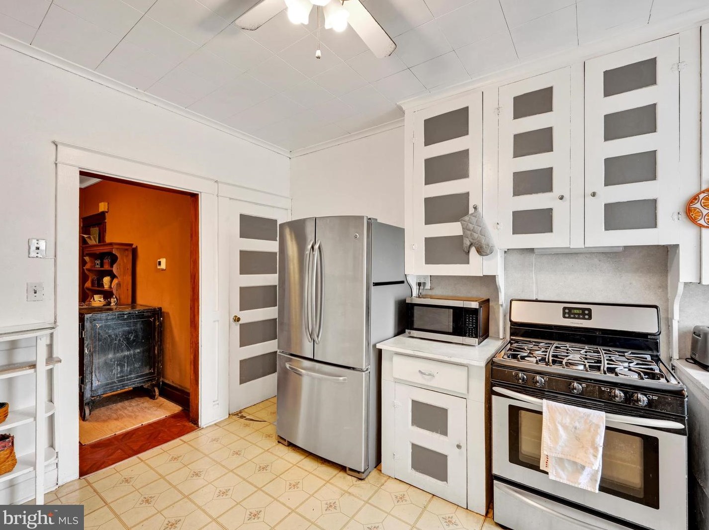 245 Ross St, Lancaster PA  17602-1939 exterior