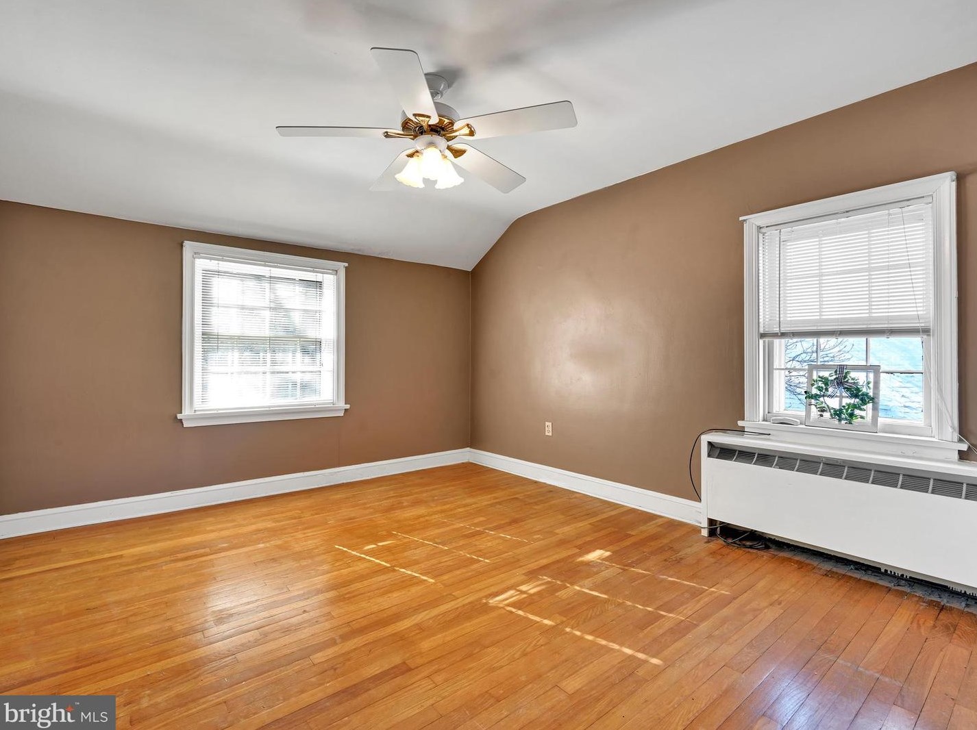 947 Martha Ave, Lancaster PA  17601-5123 exterior