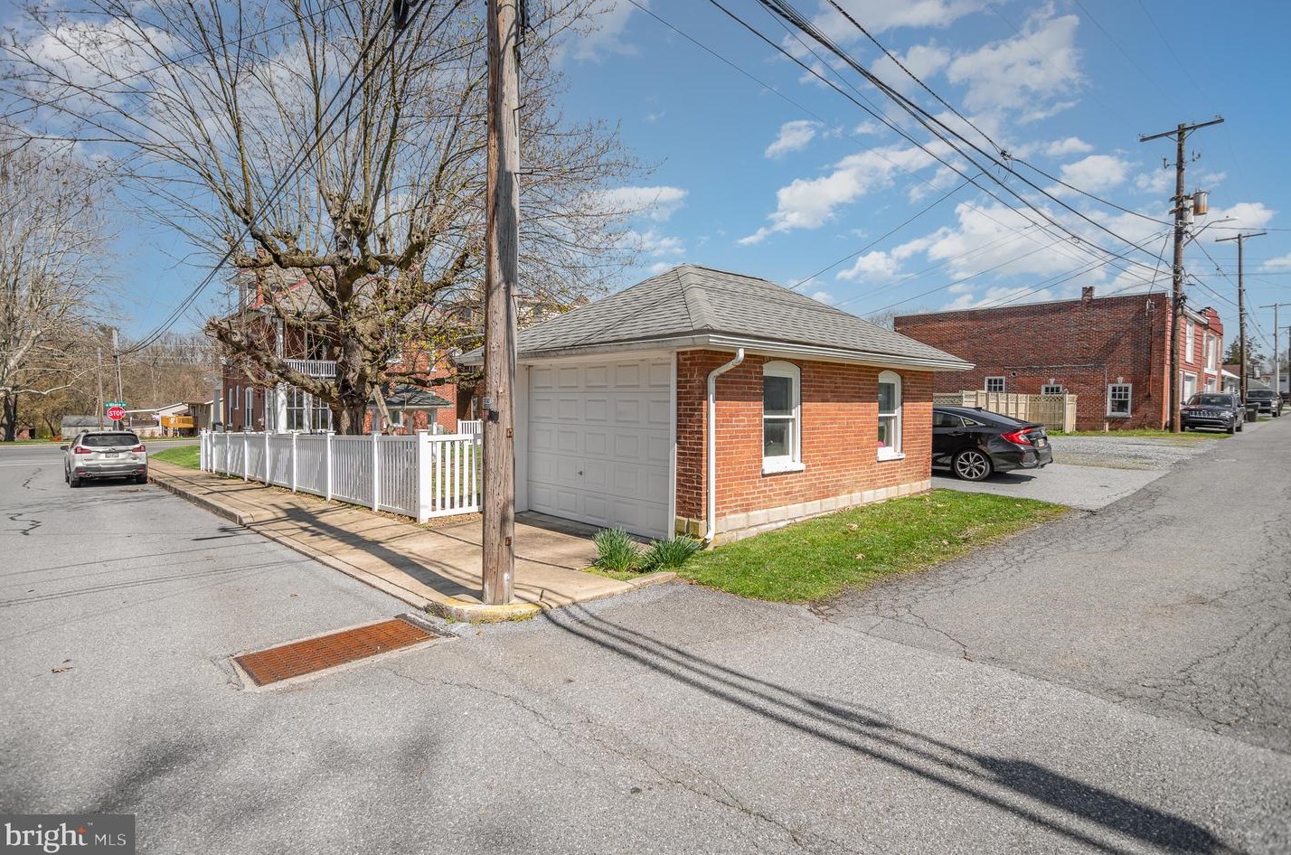 746 State St, Ephrata PA  17522-2342 exterior