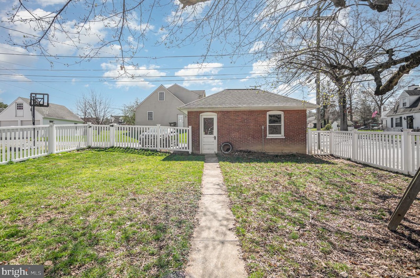 746 State St, Ephrata PA  17522-2342 exterior