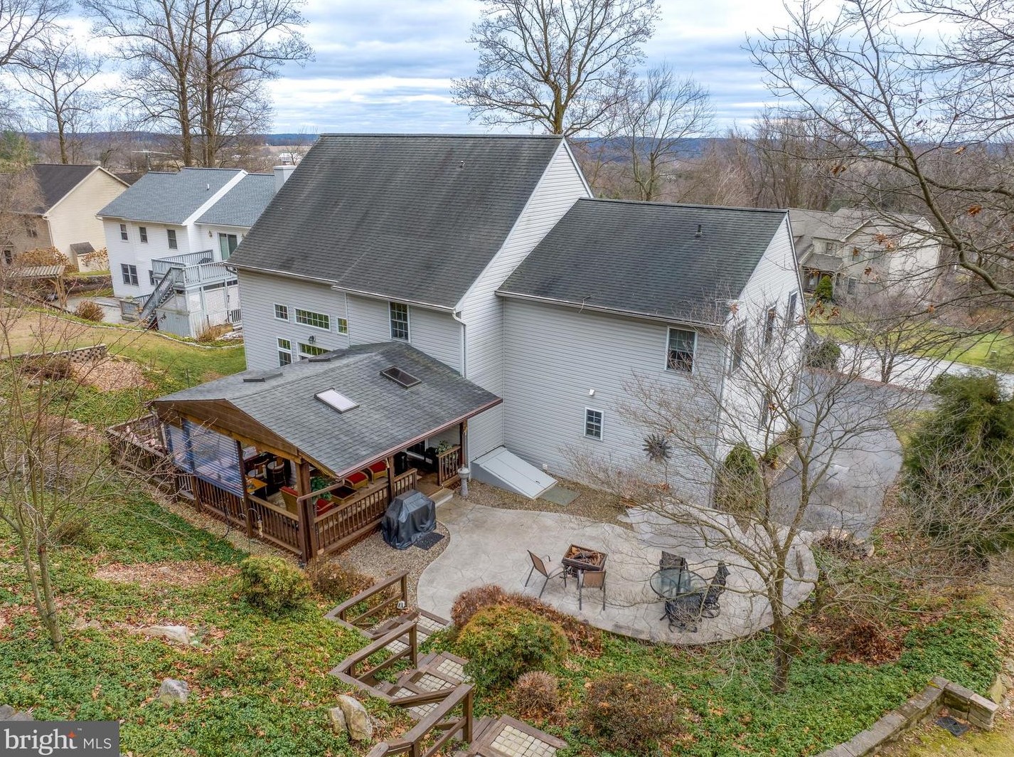917 Hidden Hollow Dr, Gap, PA 17527