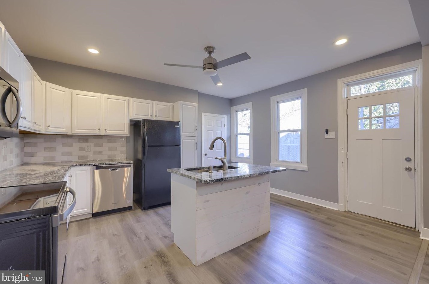 447 Cherry St, Kinderhook PA  17512-1526 exterior