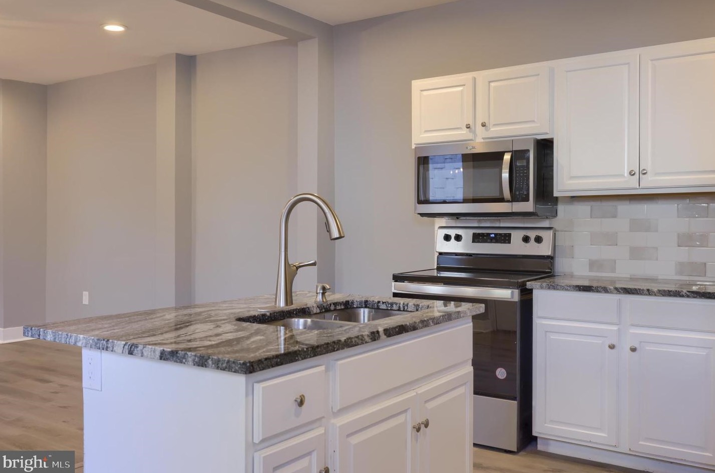 447 Cherry St, Kinderhook PA  17512-1526 exterior