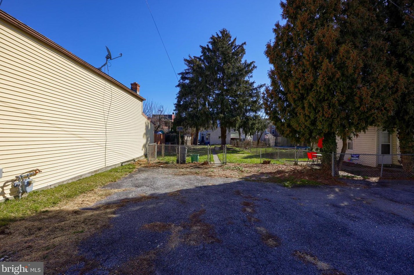 447 Cherry St, Kinderhook PA  17512-1526 exterior