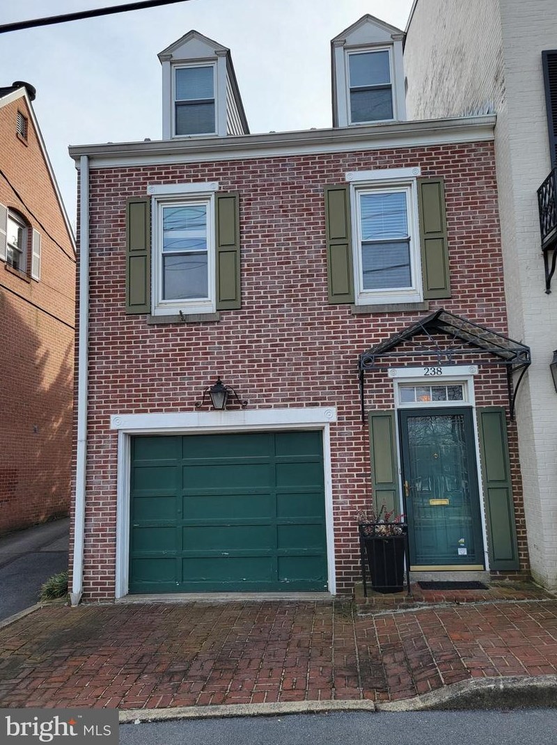 238 E Marion St, Lancaster, PA 17602