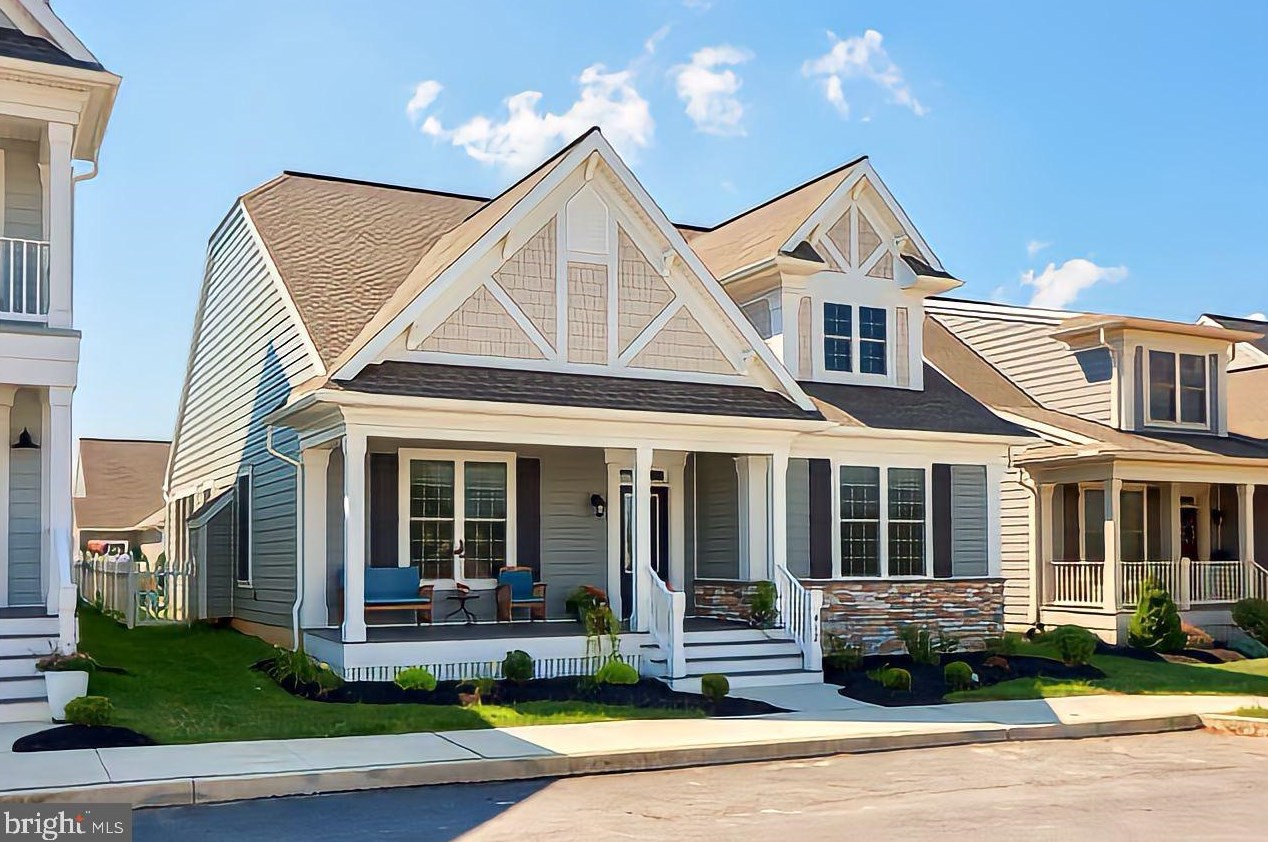 412 Constitution Dr, Ephrata PA  17522 exterior