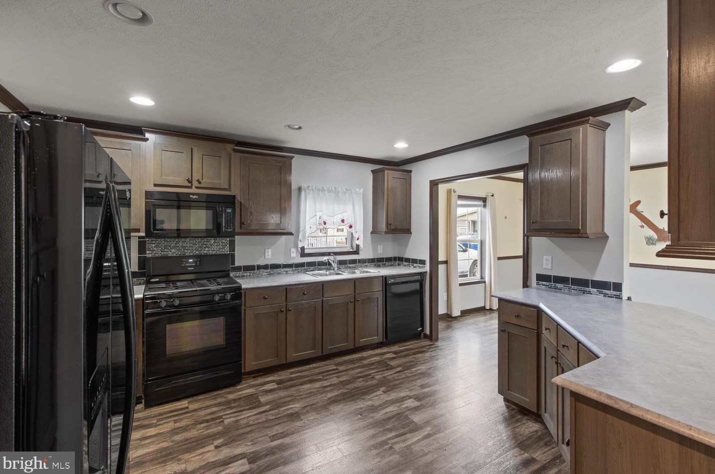 3 Amber Cir, Groffdale PA  17557-8717 exterior