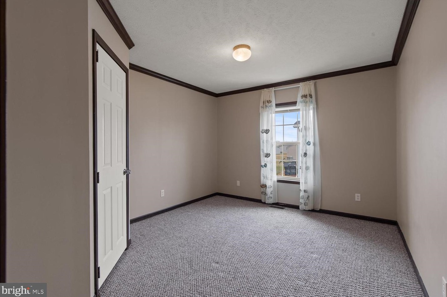 3 Amber Cir, Groffdale PA  17557-8717 exterior