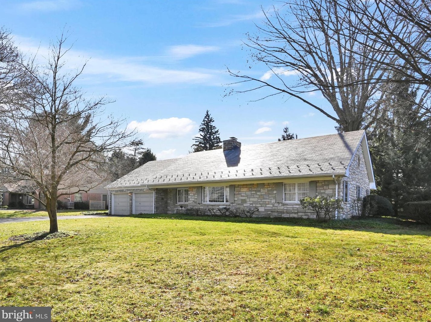 1418 Clayton Rd, Lancaster, PA 17603-2404