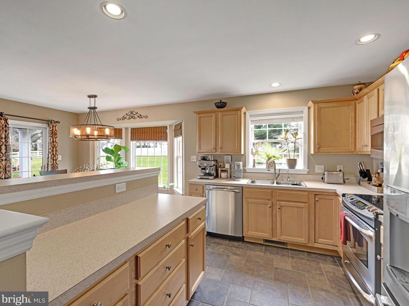 572 Wallingford Rd, Lancaster PA  17601-3526 exterior