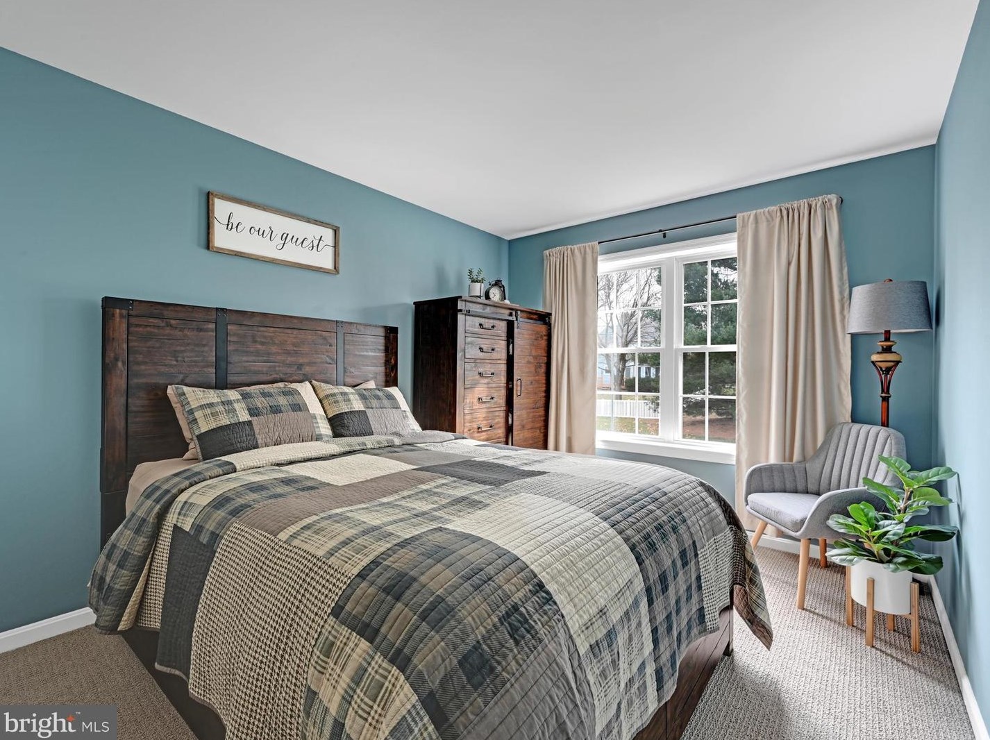 572 Wallingford Rd, Lancaster PA  17601-3526 exterior