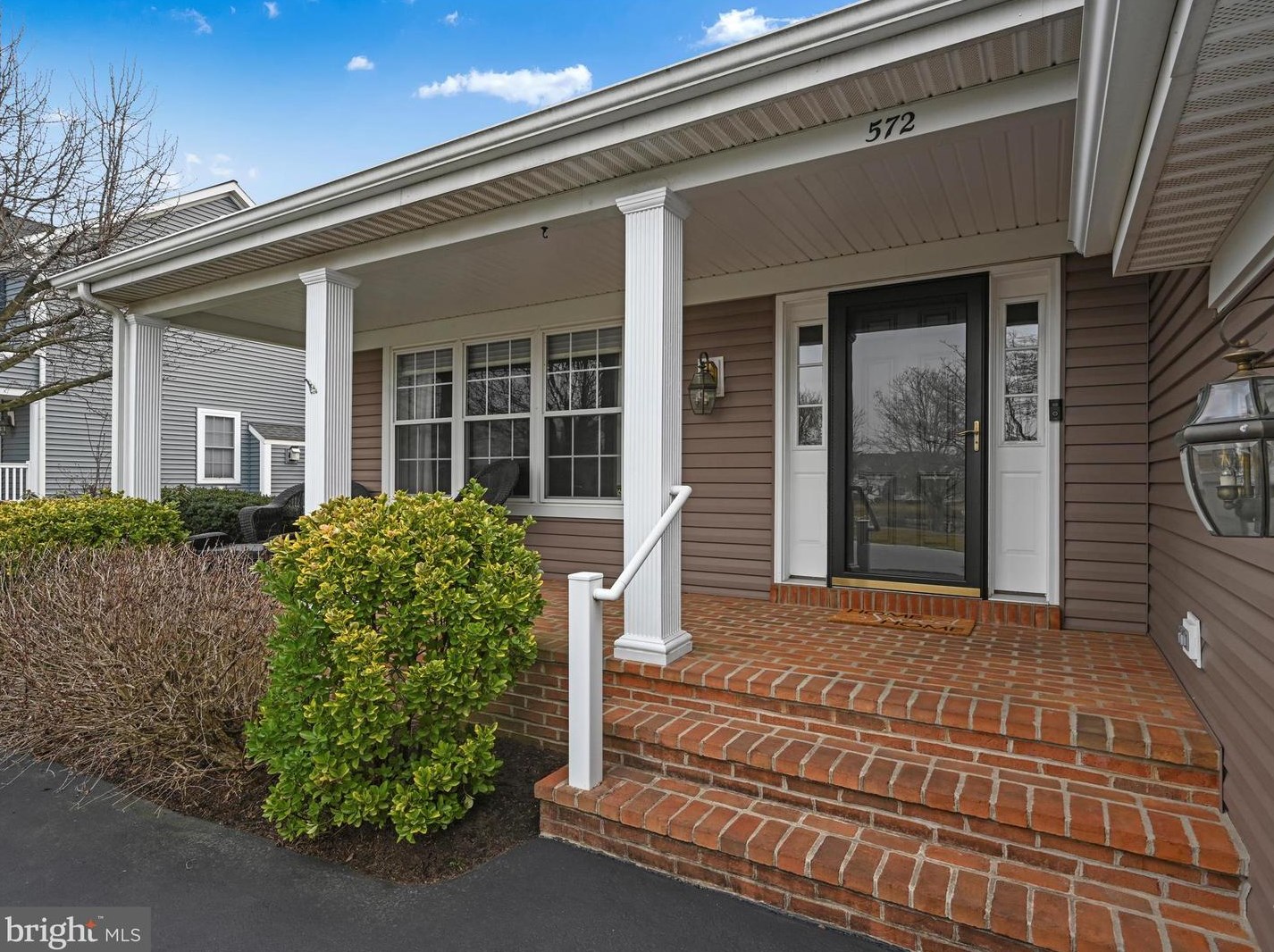 572 Wallingford Rd, Lancaster PA  17601-3526 exterior