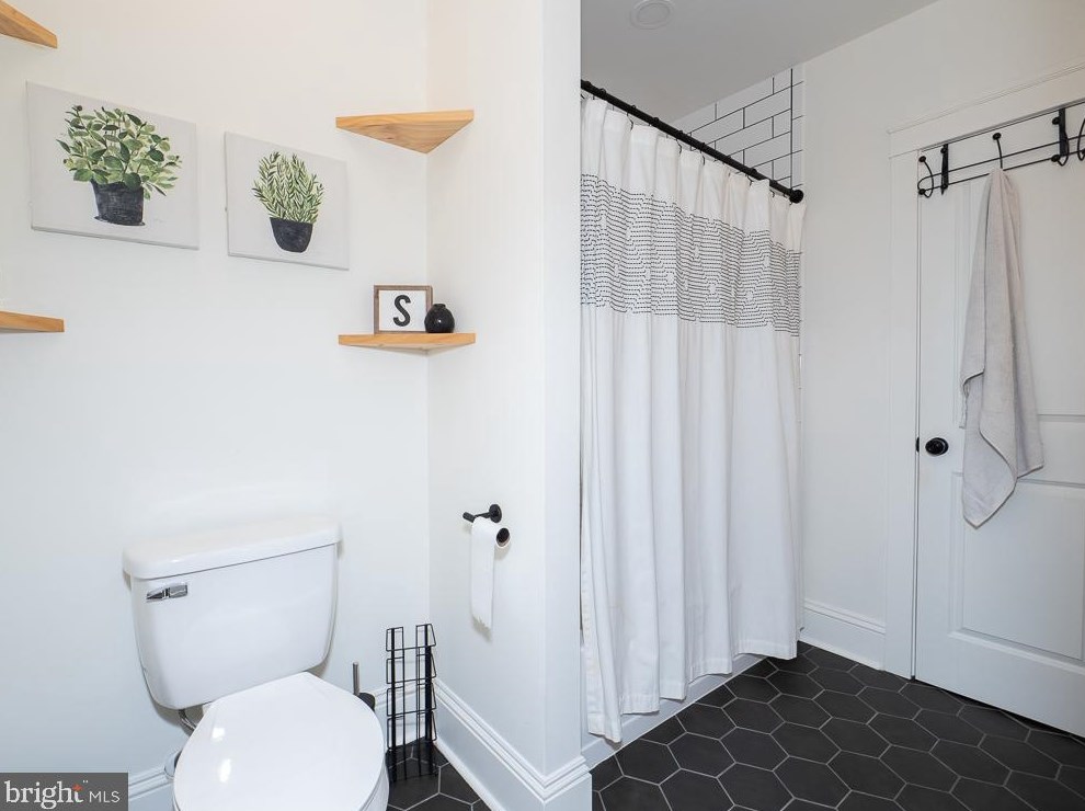 125 Ross St, Lancaster PA  17602-1926 exterior