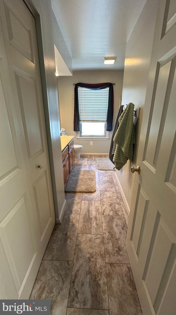 209 Southridge Dr, Lancaster PA  17602-4154 exterior