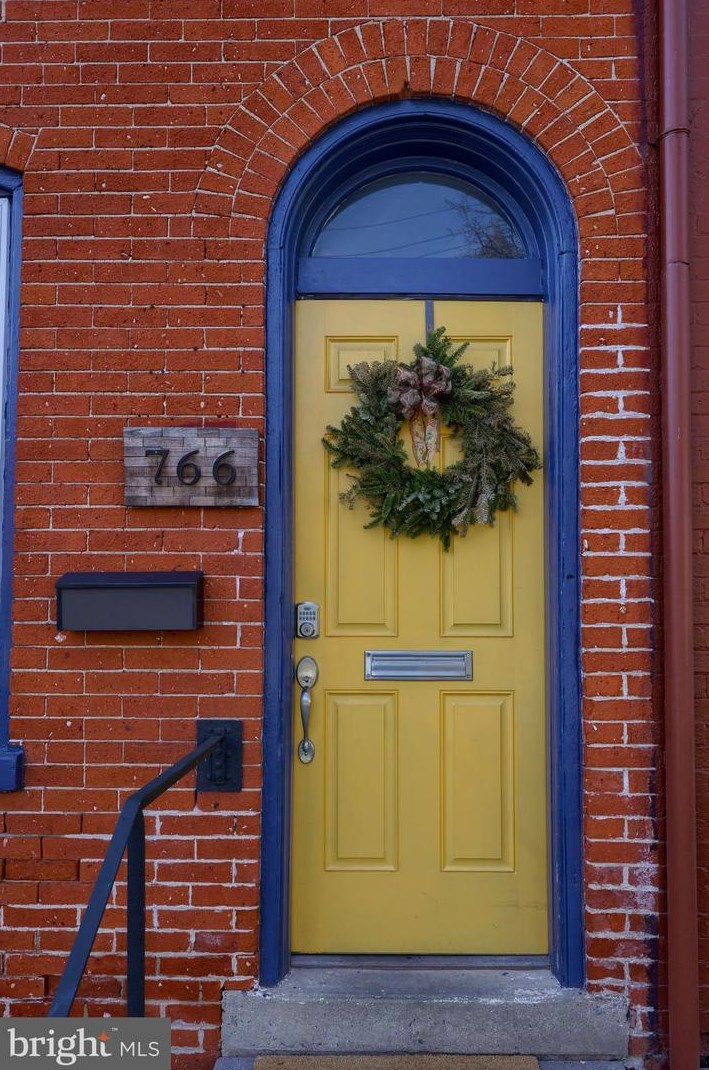 766 Marietta Ave, Lancaster PA  17603-3438 exterior
