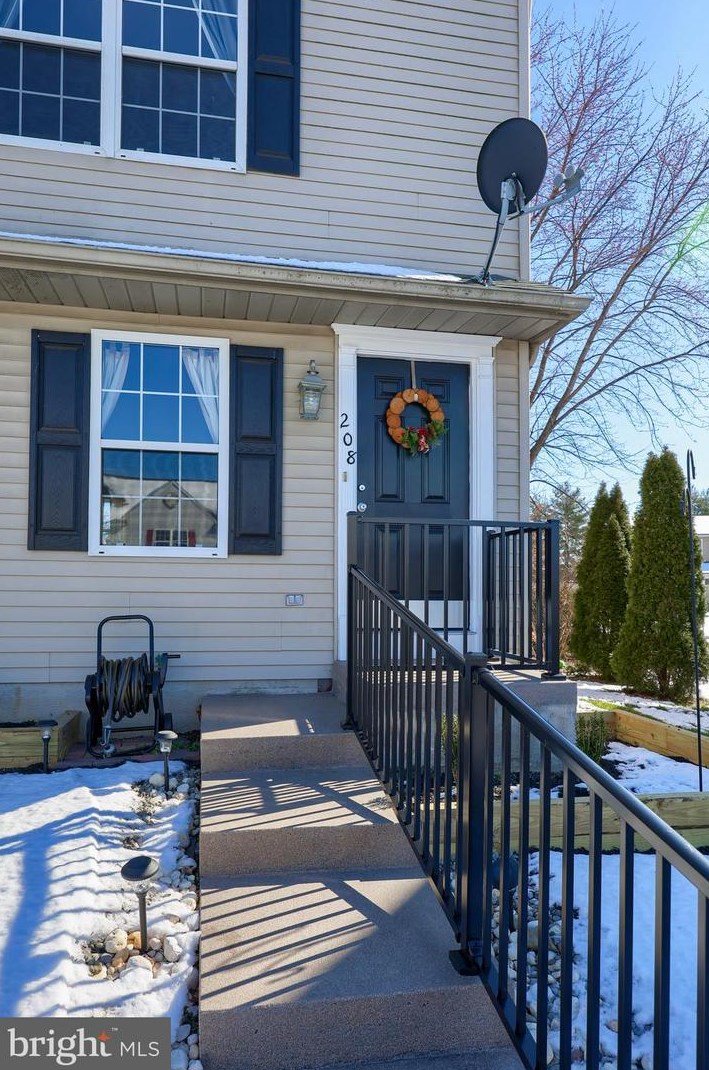 208 Wild Cherry Ln, Marietta, PA 17547