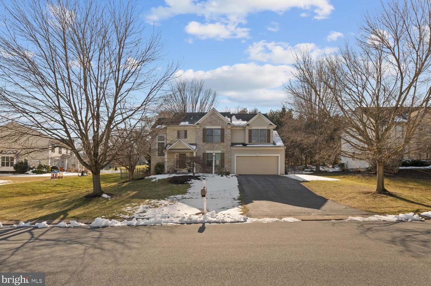 1302 Hyde Park Dr, Lancaster, PA 17601-7123