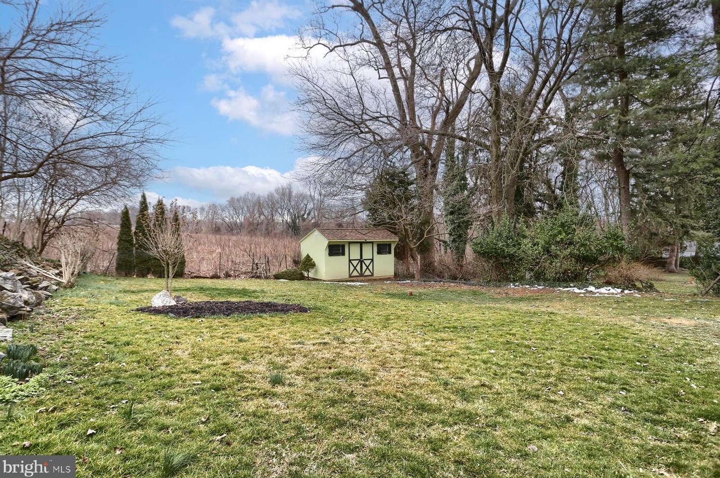 406 Rosedale Ave, Lancaster PA  17603-5708 exterior