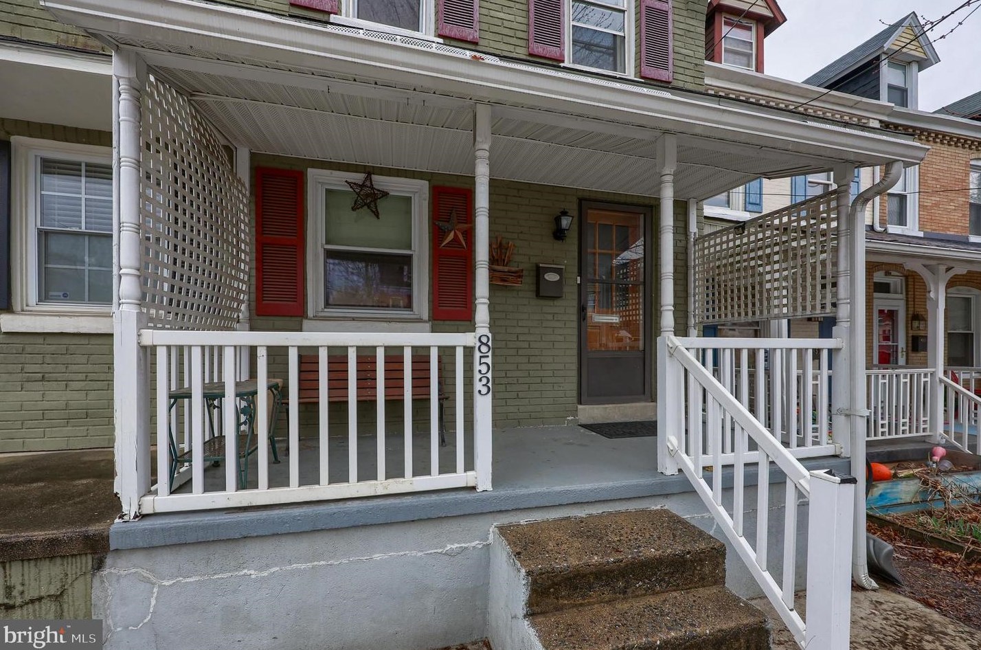 853 4th St, Lancaster, PA 17603