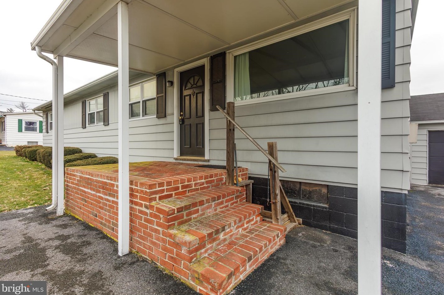 2431 Shenck Rd, Old Line, PA 17545
