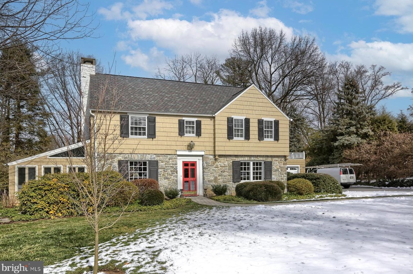 1305 Homestead Ln, Lancaster, PA 17603-2418