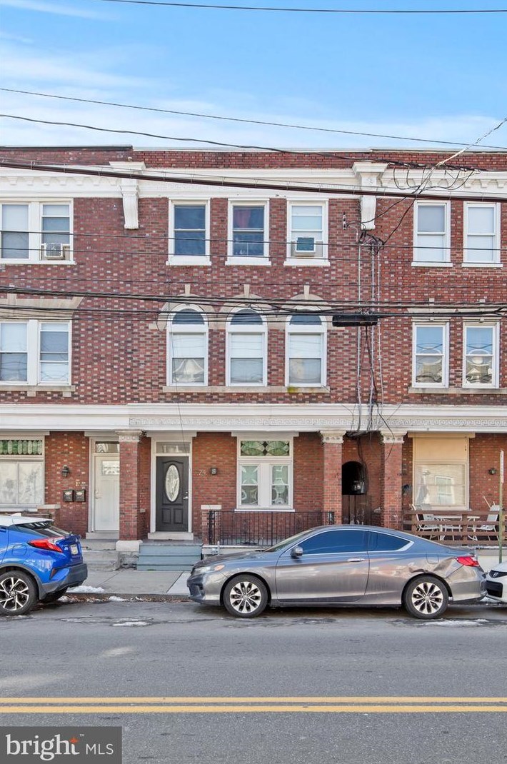 24 James St, Lancaster, PA 17602-4908