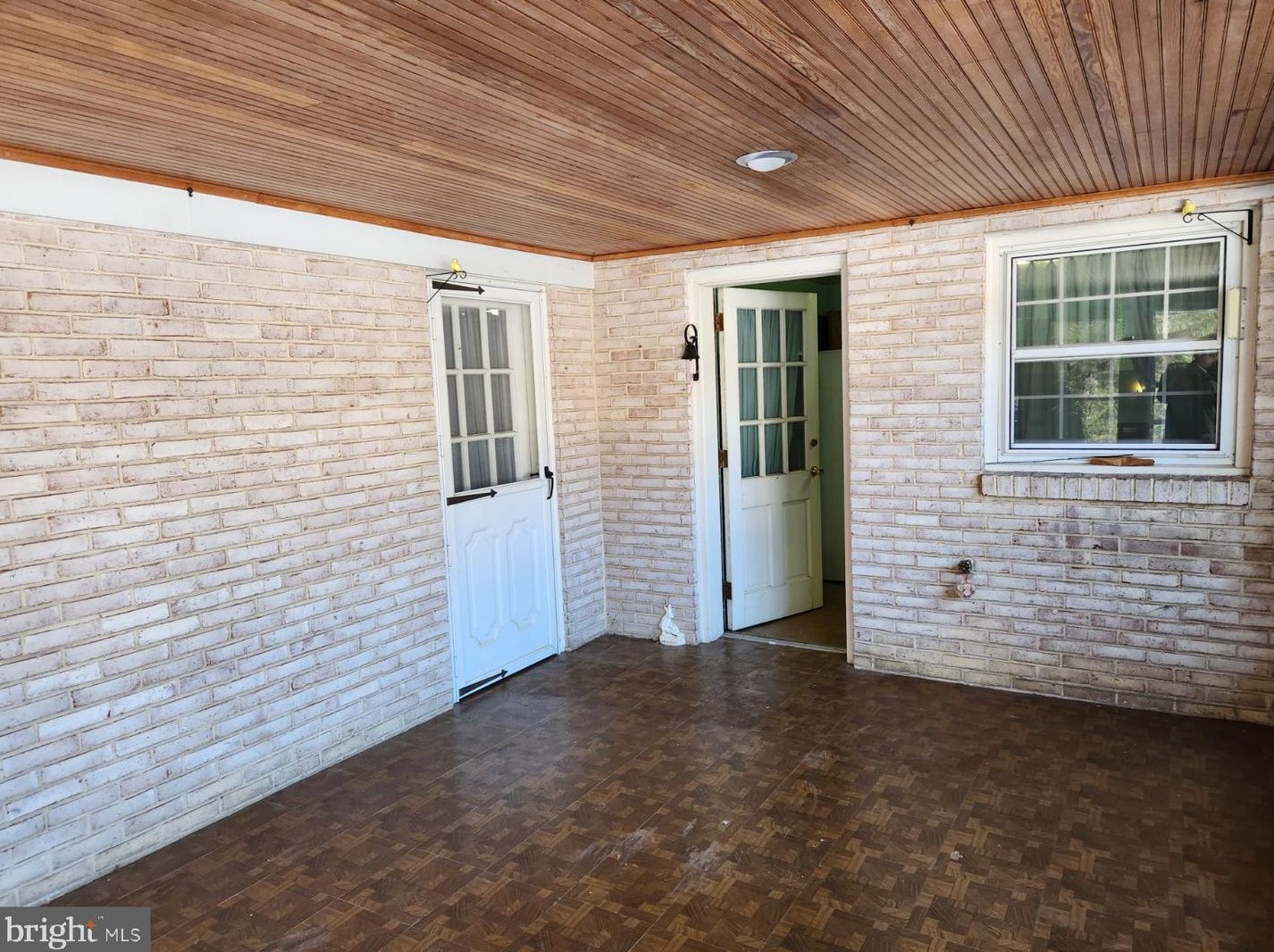 1904 Rockford Ln, Lancaster PA  17601-4922 exterior