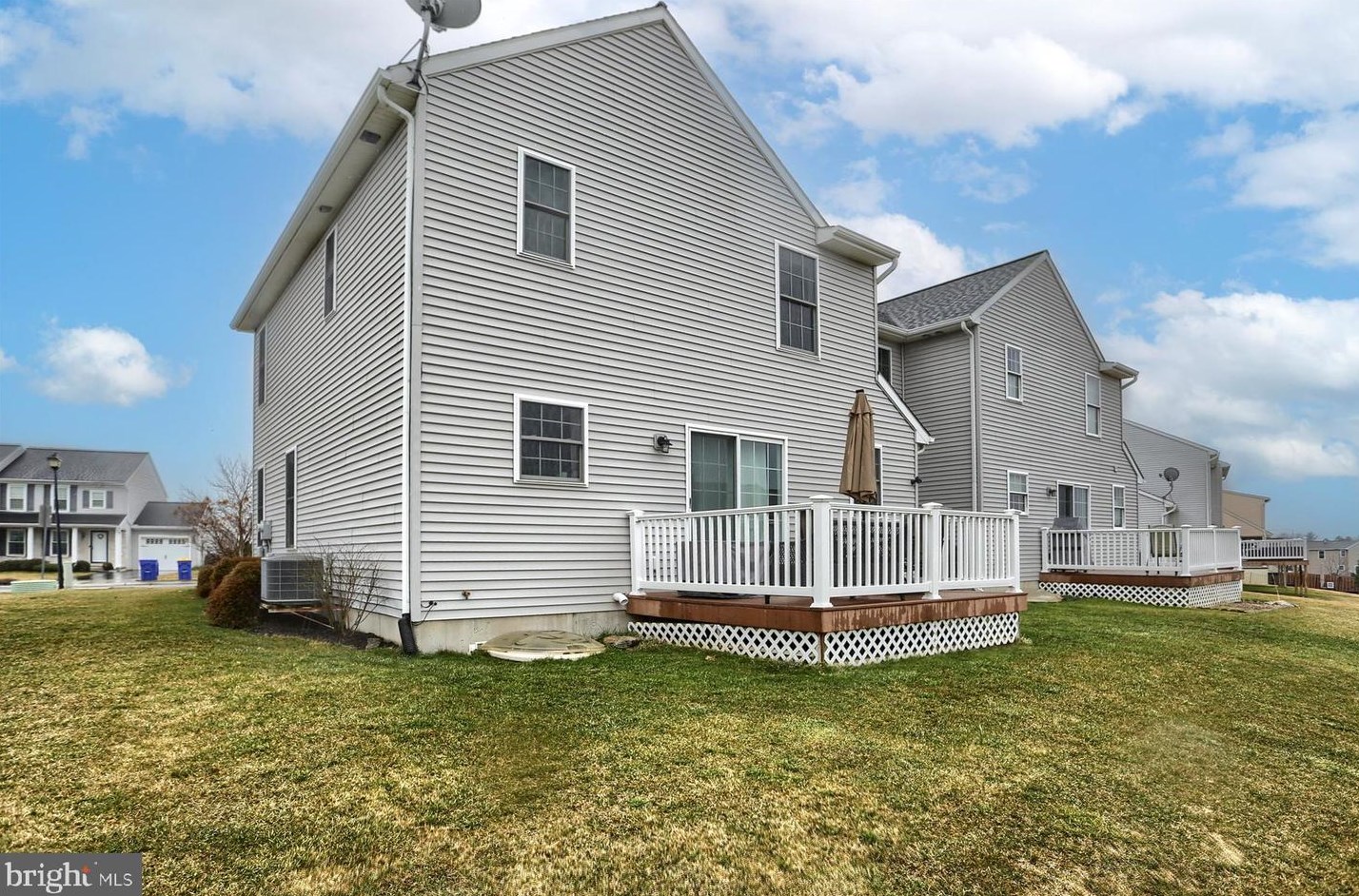4288 Green Park Dr, Mount Joy, PA 17552-8876