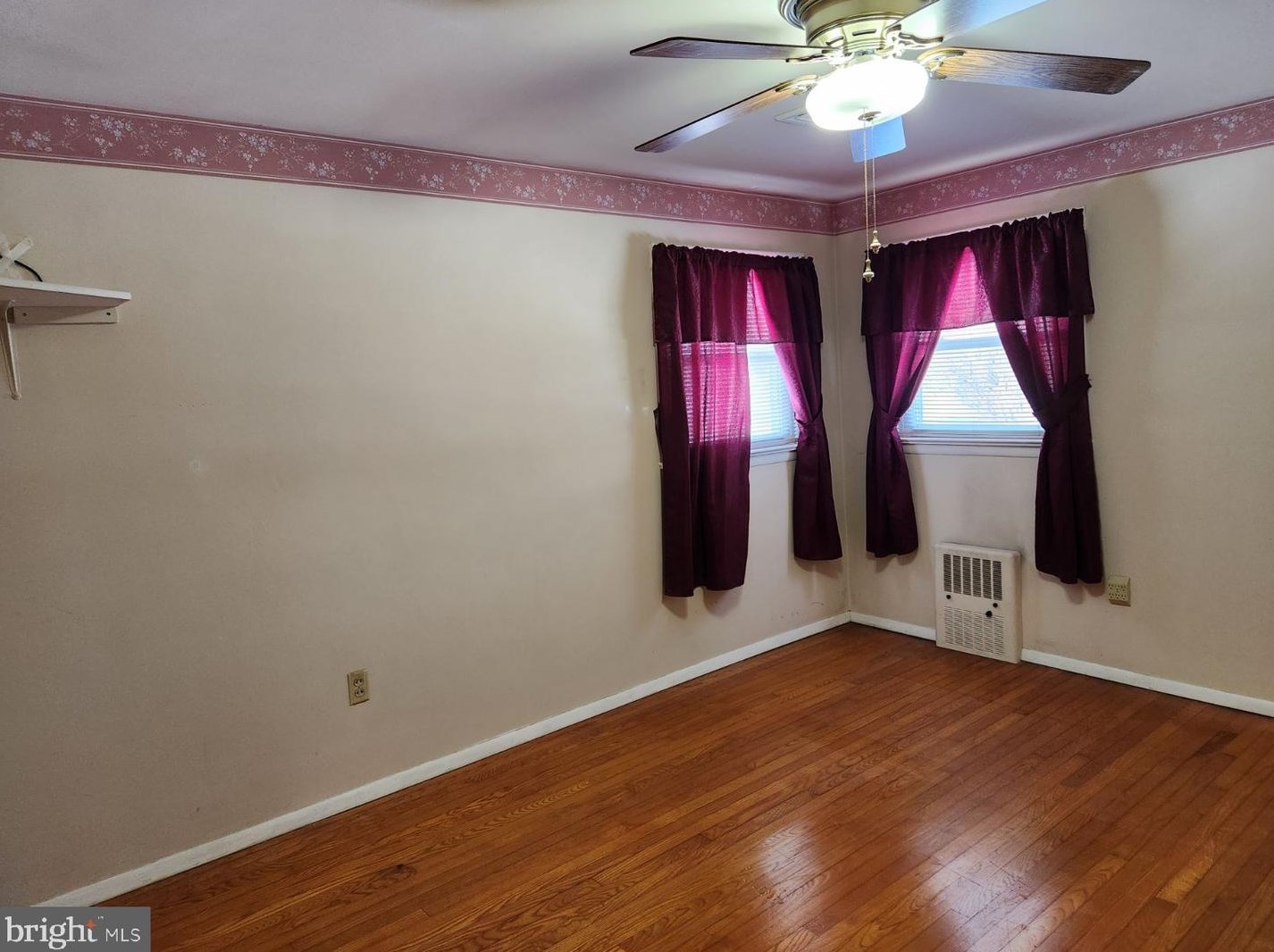 78 Village Dr, Lancaster PA  17601-3324 exterior