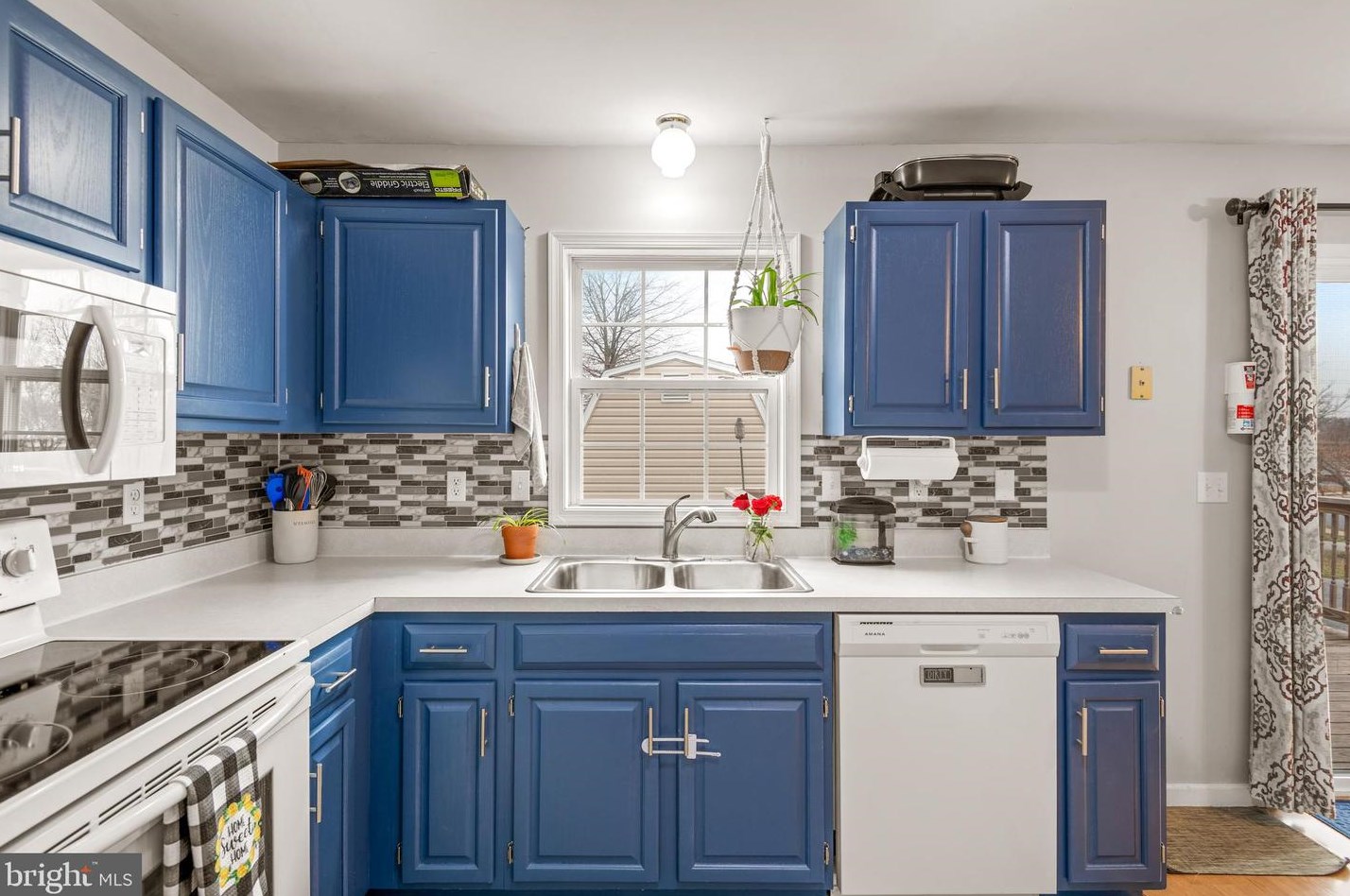21 Ashley Dr, Marietta PA  17547-9715 exterior